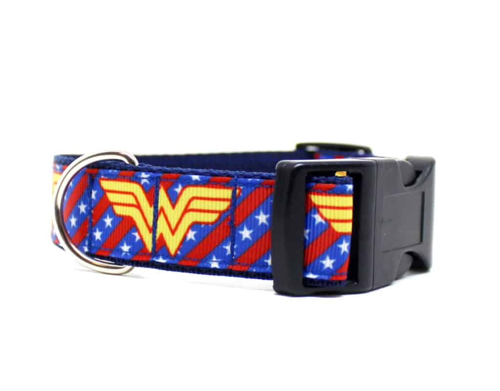 wonderwoman collar